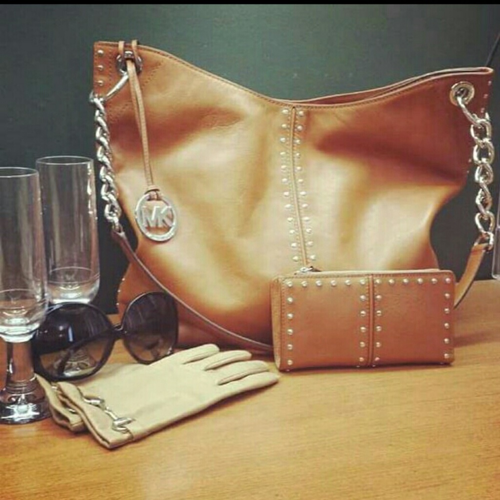 BEAUTIFUL RICH COGNAC BROWN STUDED MK WALLET ONLY